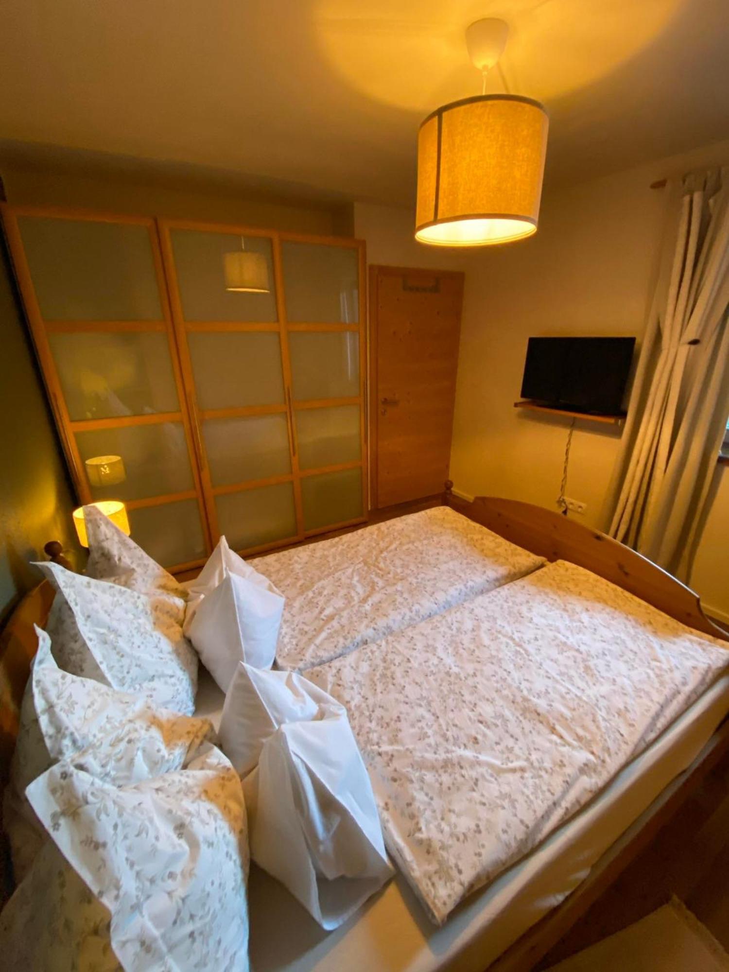 Genner Apartment คิทซ์บือห์ ภายนอก รูปภาพ