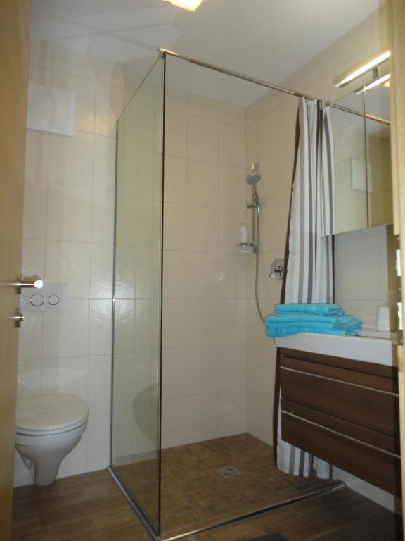 Genner Apartment คิทซ์บือห์ ห้อง รูปภาพ